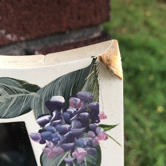White floral wooden box decor - Picture 4 of 6